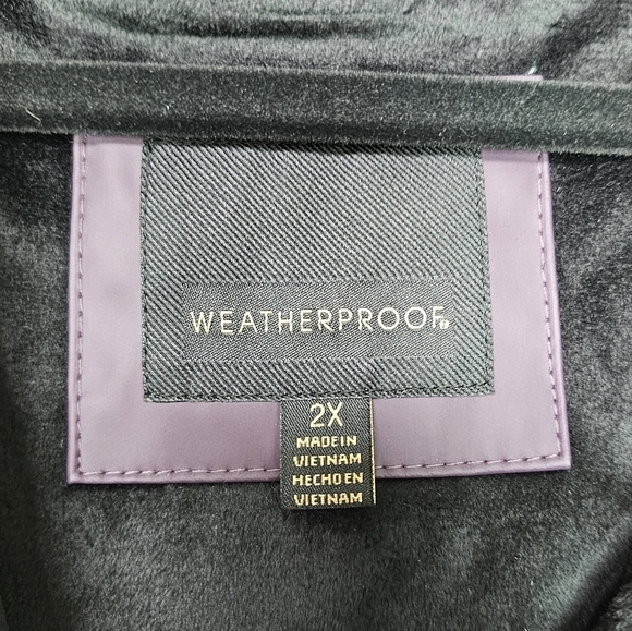Weatherproof Hooded Midweight Rain Jacket Dark Plum - Picture 11 of 16